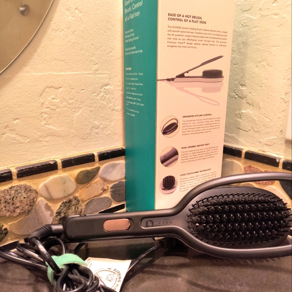 Hot brush